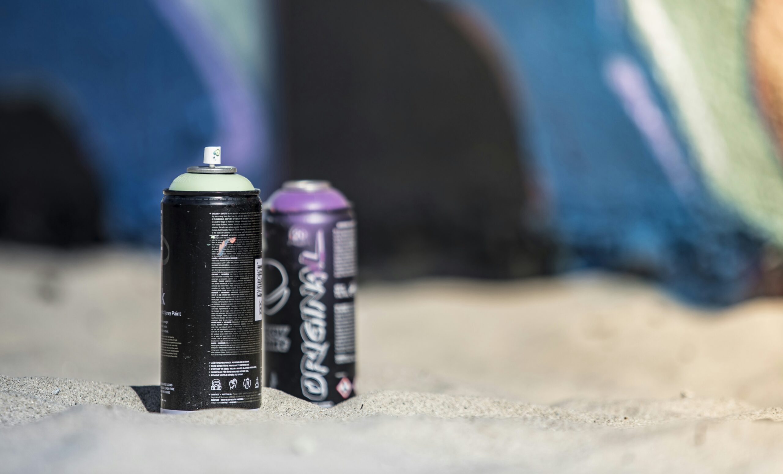 A beginners guide to leisure battery charging and wiring.